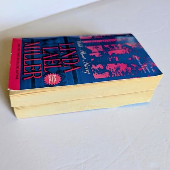 VTG Linda Lael Miller Harlequin Romance Lot Set of 2 Paperback Small - Picture 5 of 6